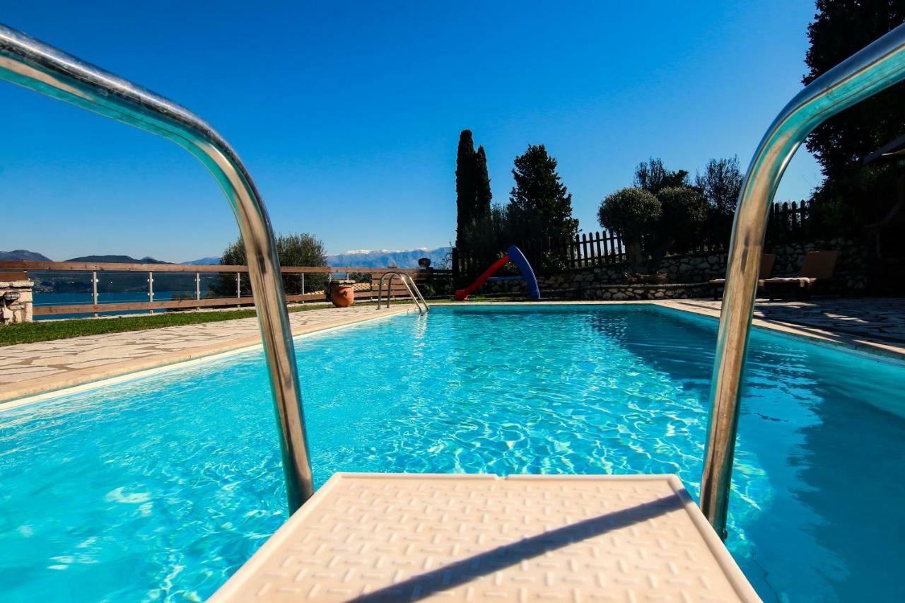 Villa Summer Breeze Nikiana Exteriér fotografie